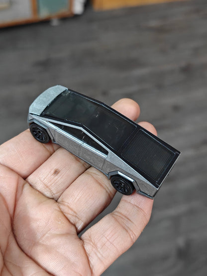 Moving Parts Matchbox Tesla Cybertruck (Uncarded - New) - Kinder Logs