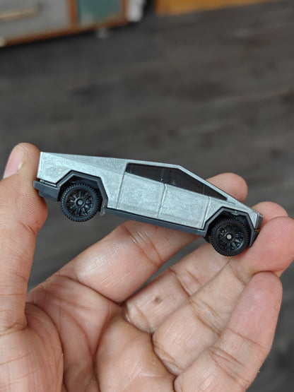 Moving Parts Matchbox Tesla Cybertruck (Uncarded - New) - Kinder Logs