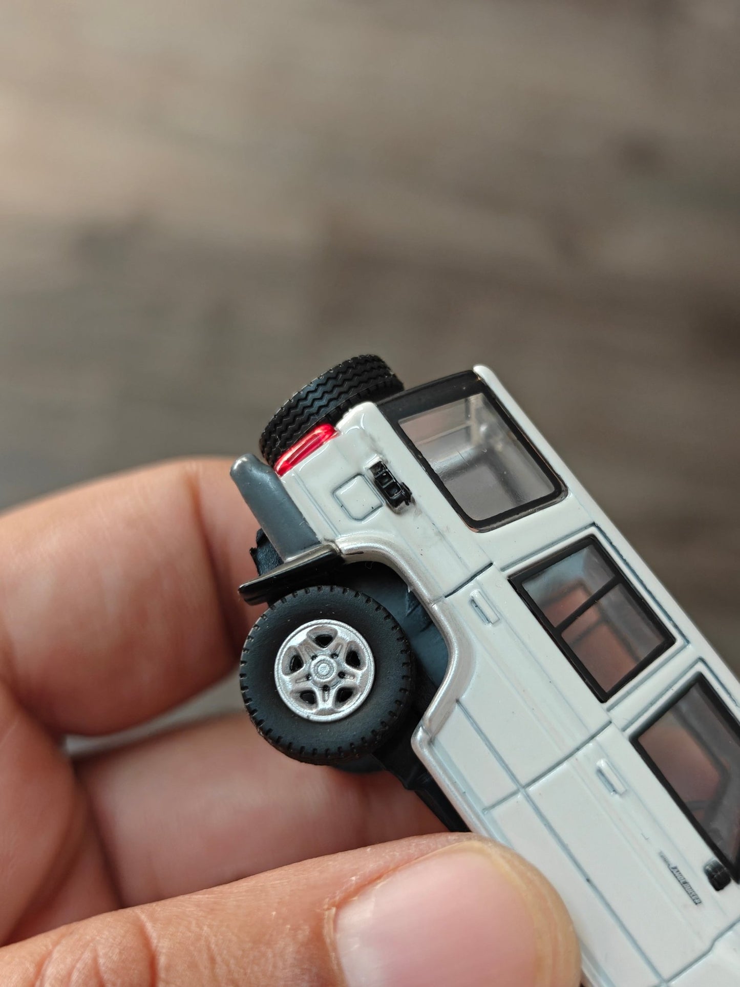 Para64 Toyota Land Cruiser (Pre-Owned Car) - Kinder Logs