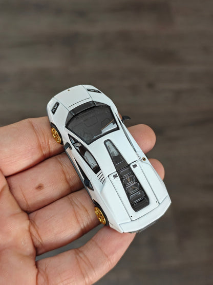 Pop Race Lamborghini Countach LPI 800 - 4 - White (Open Box) - Kinder Logs