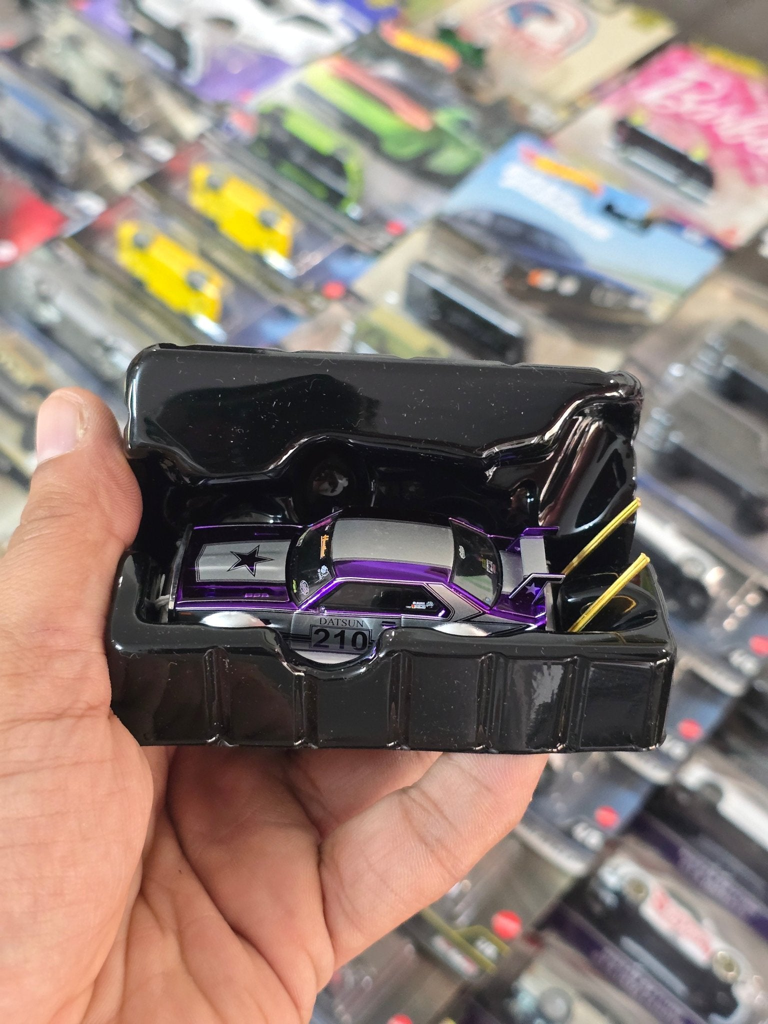 Pop Race Nissan Skyline C210 Kaido Racer Bosozoku Style - Purple (Mirrors Missing) - Kinder Logs