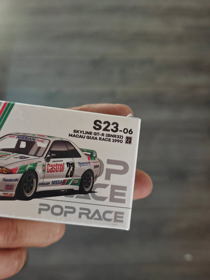 Pop Race XCARTOYS Nissan Skyline GT-R BNR32 Macau Guia Race 1990 (S23-06) - Kinder Logs