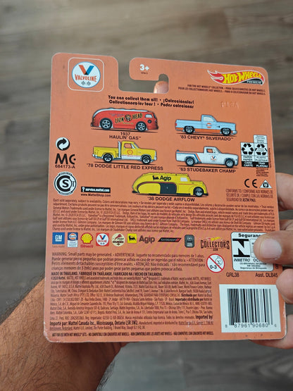 Premium Hot Wheels 1963 Studebaker Champ Valvoline Edition (Imported) - Kinder Logs
