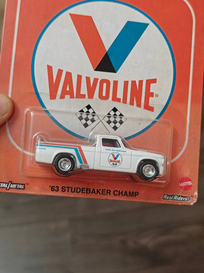Premium Hot Wheels 1963 Studebaker Champ Valvoline Edition (Imported) - Kinder Logs