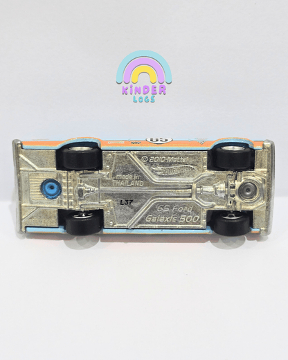 Premium Hot Wheels 1965 Ford Galaxie Gulf Edition (Uncarded) - Kinder Logs