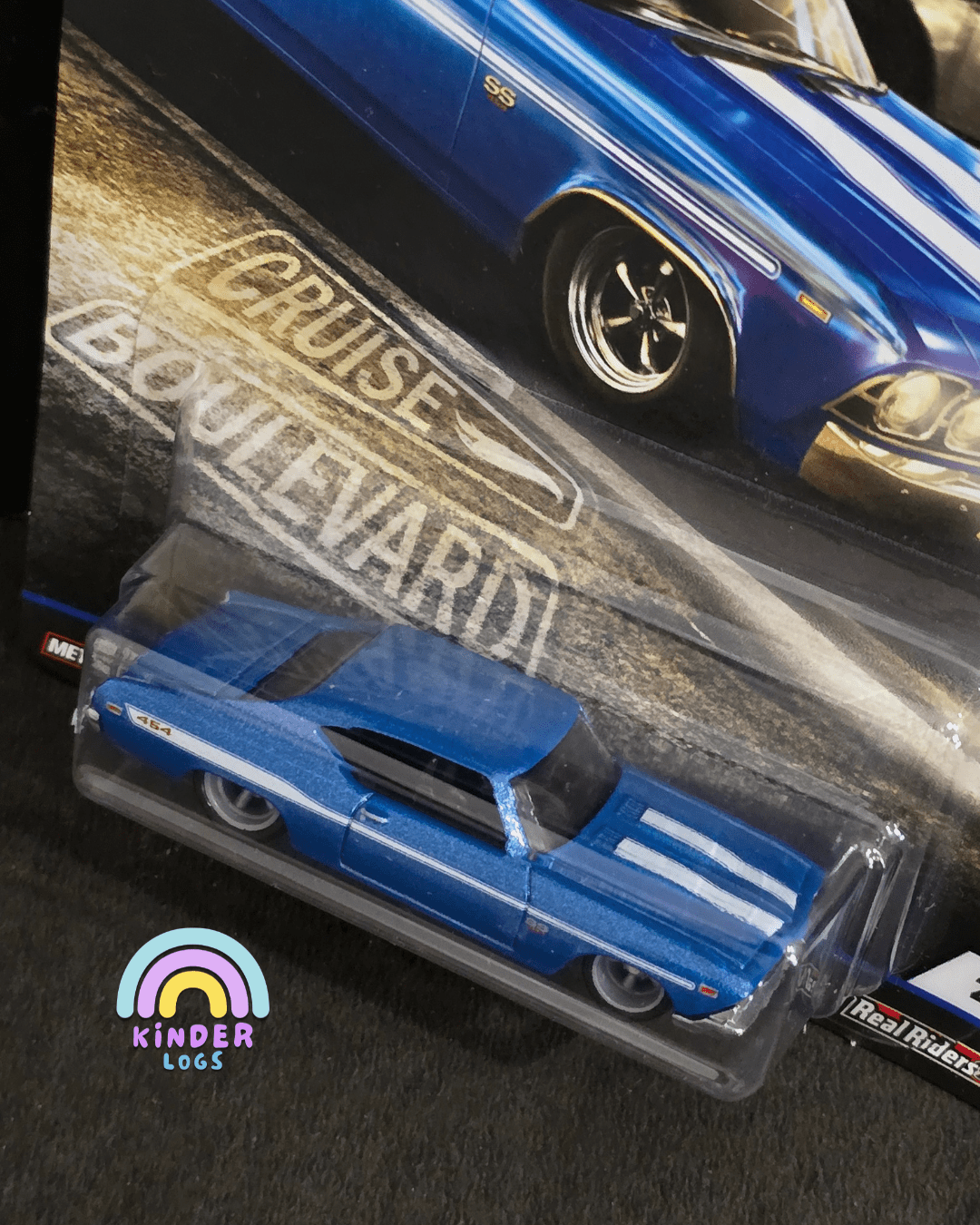 Premium Hot Wheels 1969 Chevelle SS 396 - Cruise Boulevard - Kinder Logs