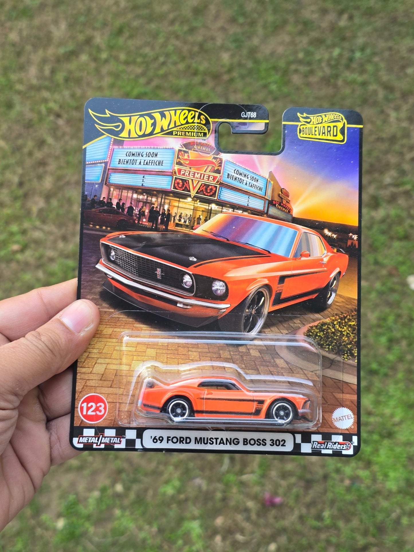 Premium Hot Wheels 1969 Ford Mustang Boss 302 - Boulevard 123 (Imported) - Kinder Logs