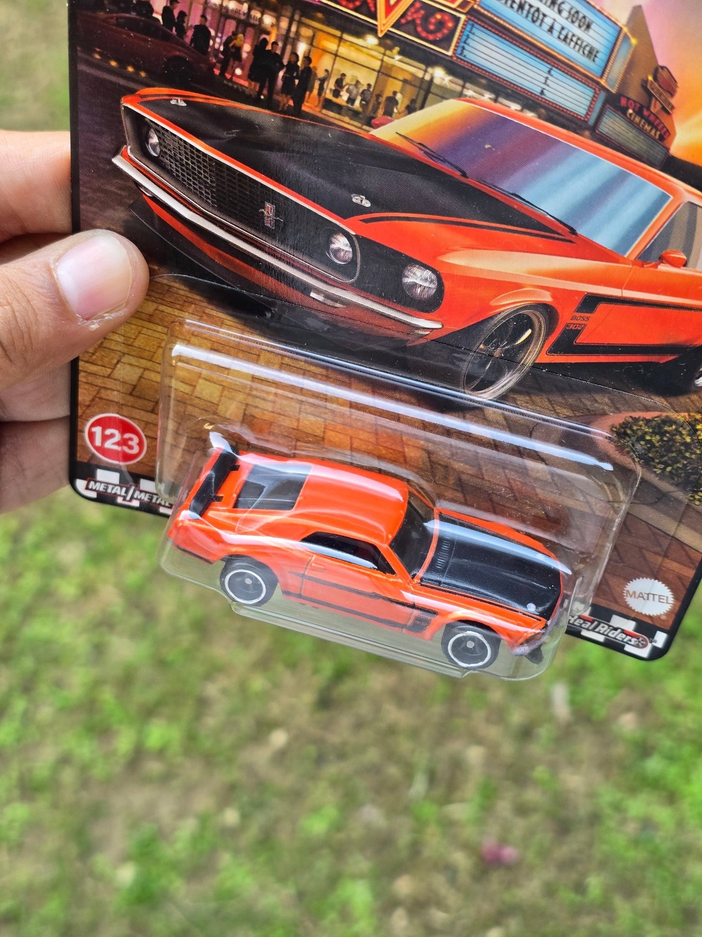 Premium Hot Wheels 1969 Ford Mustang Boss 302 - Boulevard 123 (Imported) - Kinder Logs