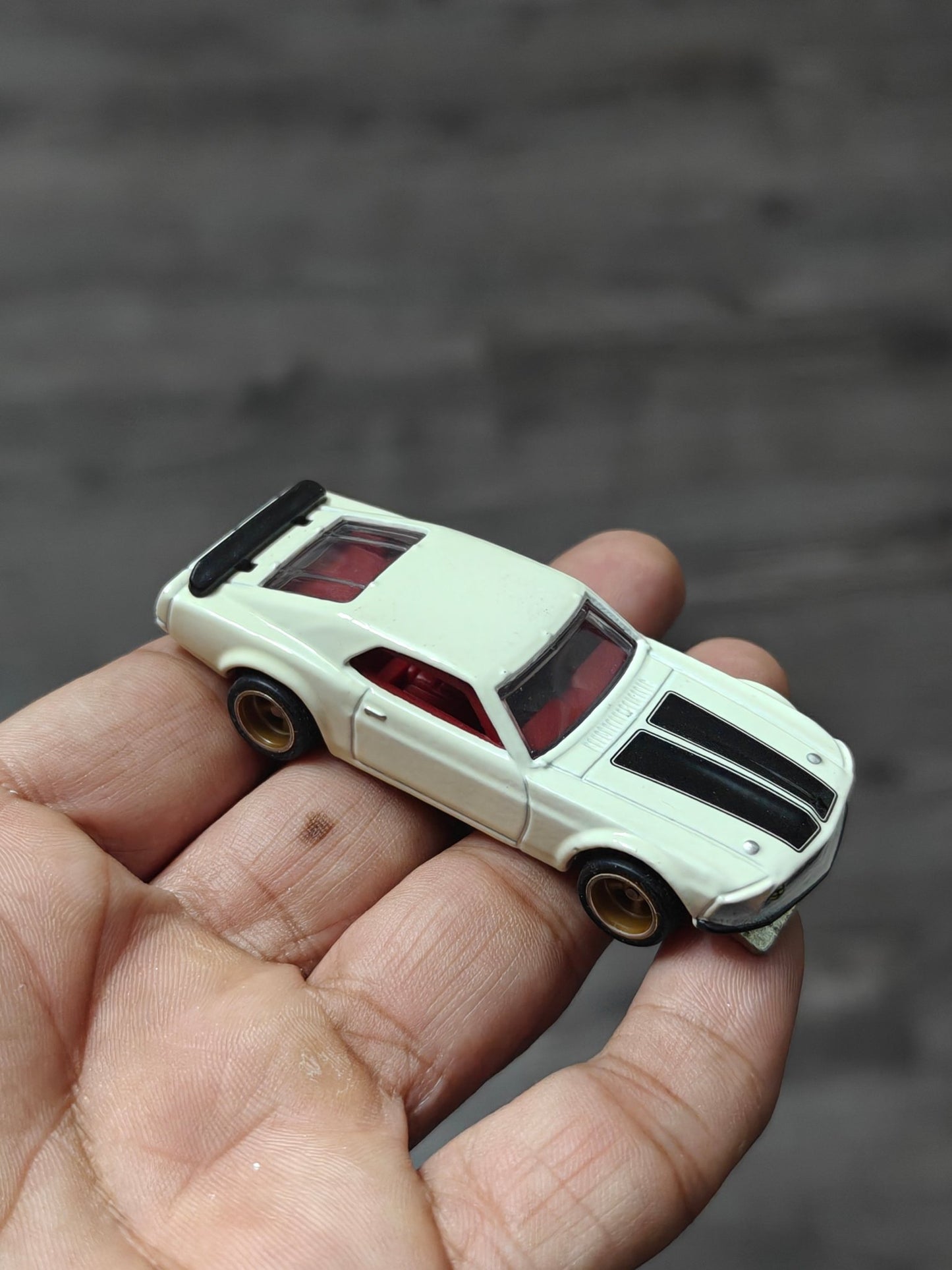 Premium Hot Wheels 1969 Ford Mustang Boss 302 (Uncarded) - Kinder Logs