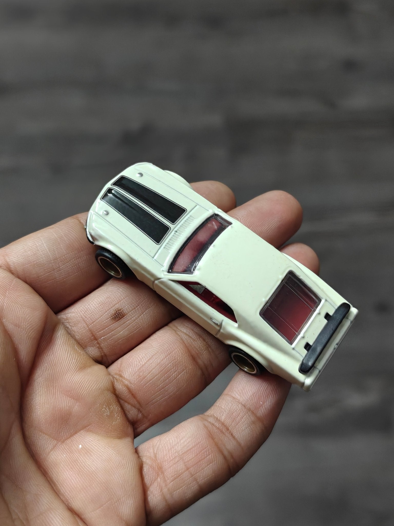 Premium Hot Wheels 1969 Ford Mustang Boss 302 (Uncarded) - Kinder Logs