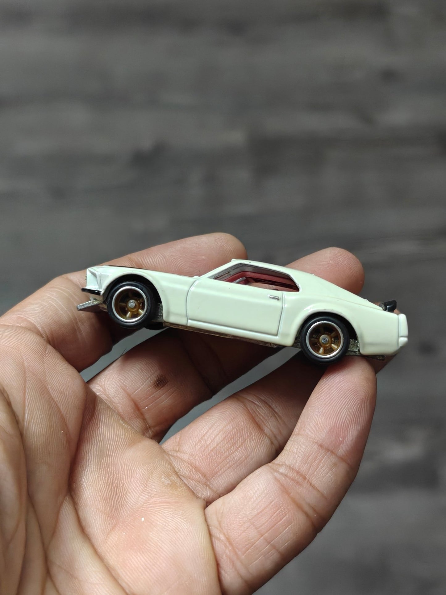 Premium Hot Wheels 1969 Ford Mustang Boss 302 (Uncarded) - Kinder Logs
