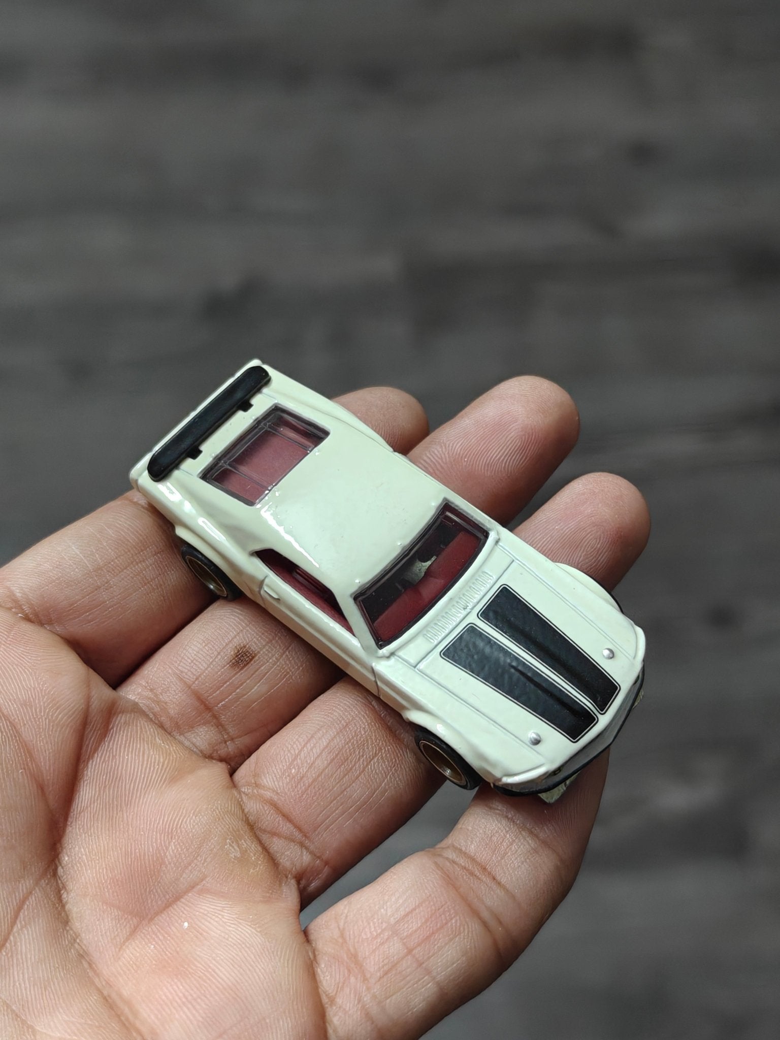 Premium Hot Wheels 1969 Ford Mustang Boss 302 (Uncarded) - Kinder Logs