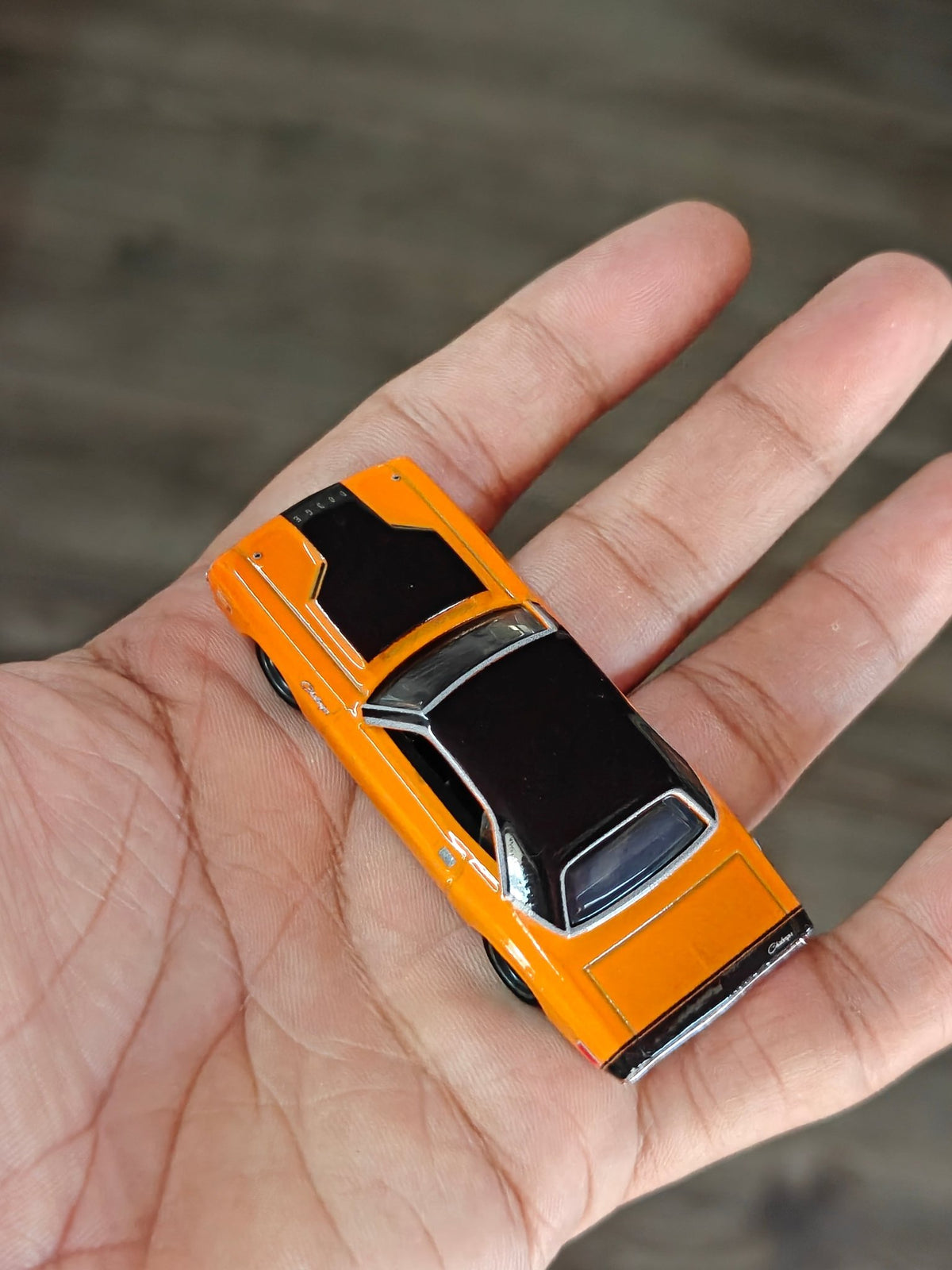 Premium Hot Wheels 1970 Dodge Challenger R/T - Fast & Furious (Uncarded - New) - Kinder Logs