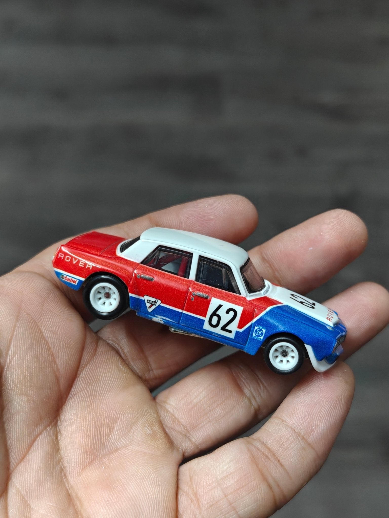 Premium Hot Wheels 1970 Rover P6 Group 2 (Uncarded - New) - Kinder Logs