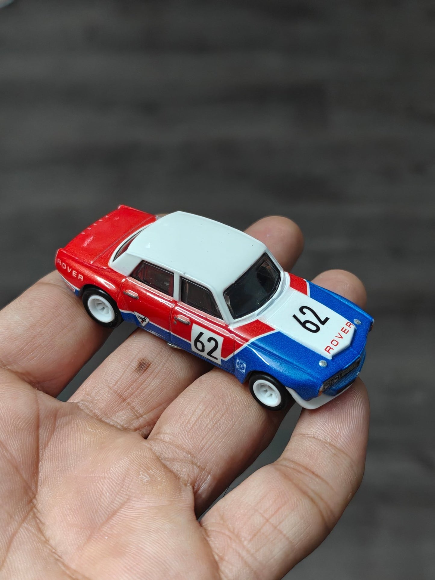 Premium Hot Wheels 1970 Rover P6 Group 2 (Uncarded - New) - Kinder Logs