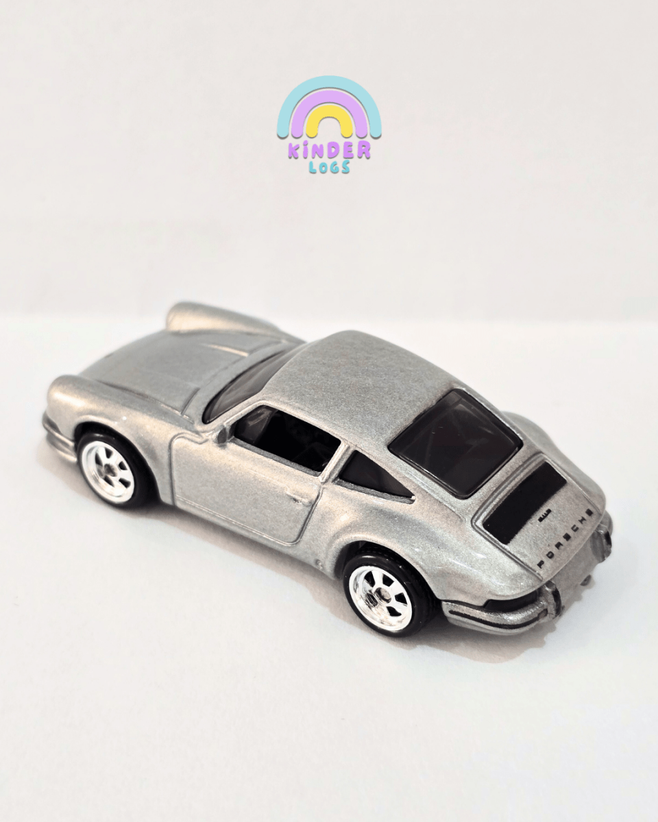 Premium Hot Wheels 1971 Porsche 911 - Top Gun Maverick (Uncarded) - Kinder Logs