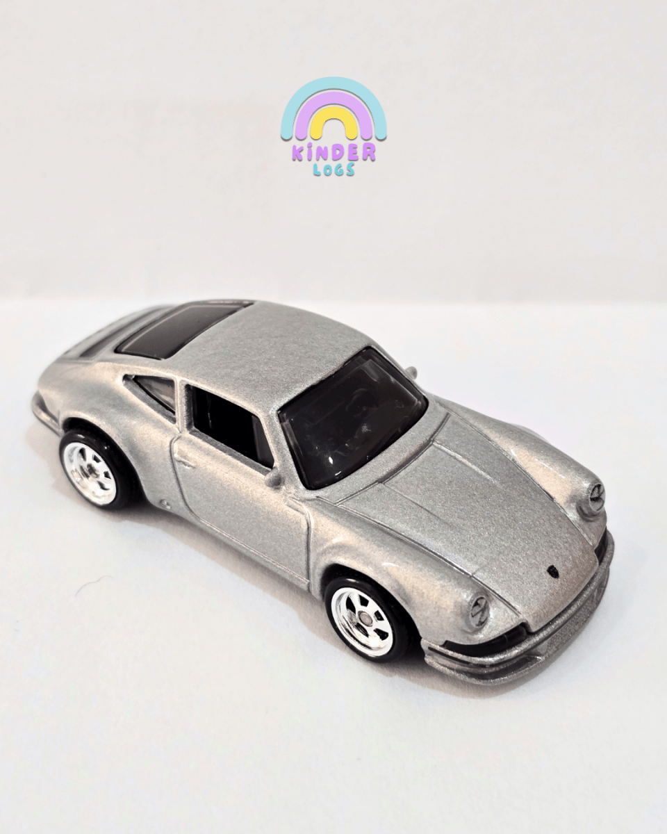 Premium Hot Wheels 1971 Porsche 911 - Top Gun Maverick (Uncarded) - Kinder Logs