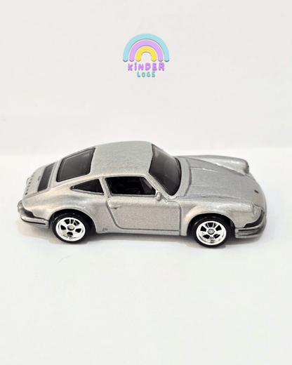 Premium Hot Wheels 1971 Porsche 911 - Top Gun Maverick (Uncarded) - Kinder Logs