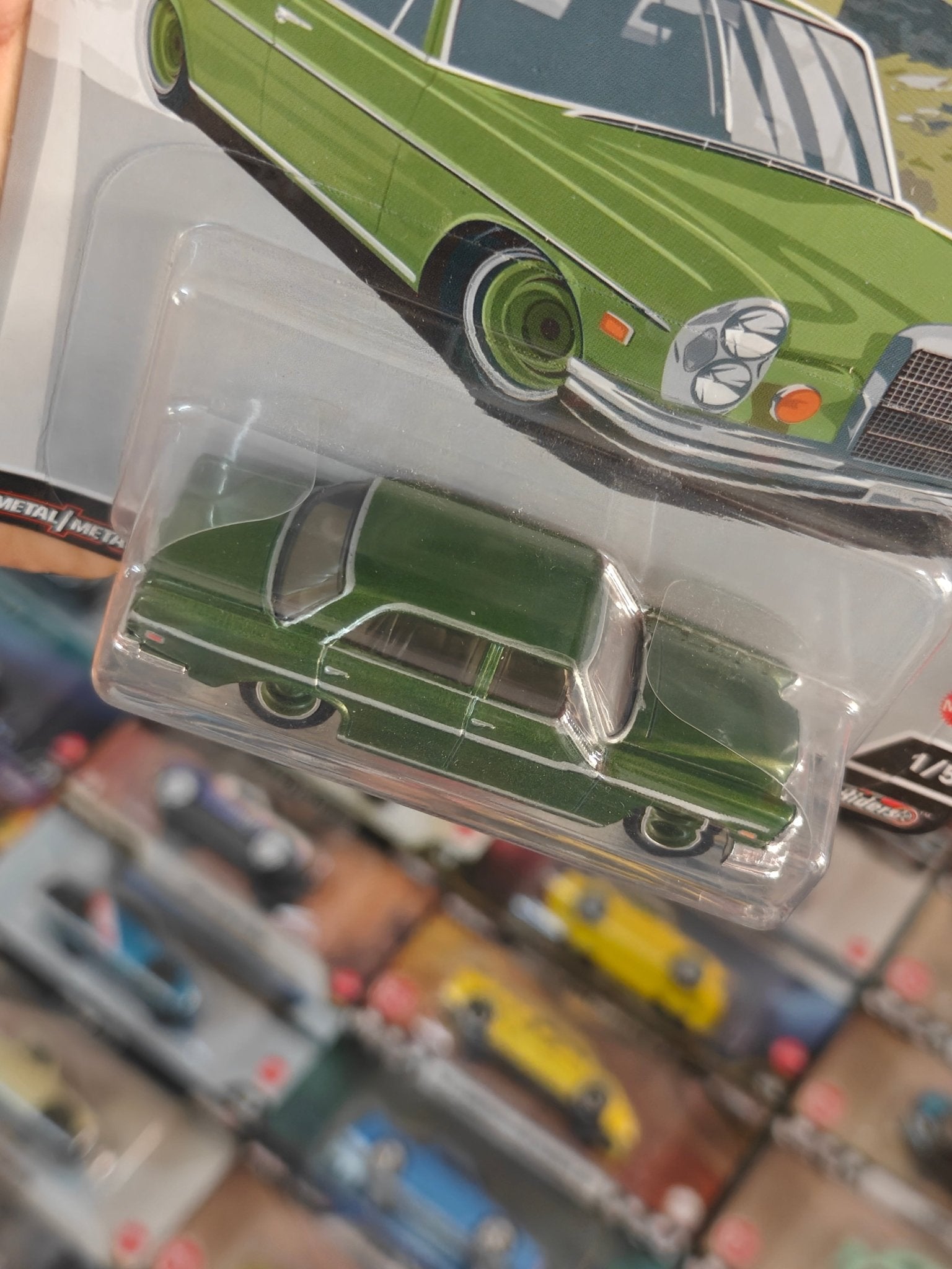 Premium Hot Wheels 1972 Mercedes - Benz 280 SEL 4.5 - Auto Strasse (Imported) - Kinder Logs