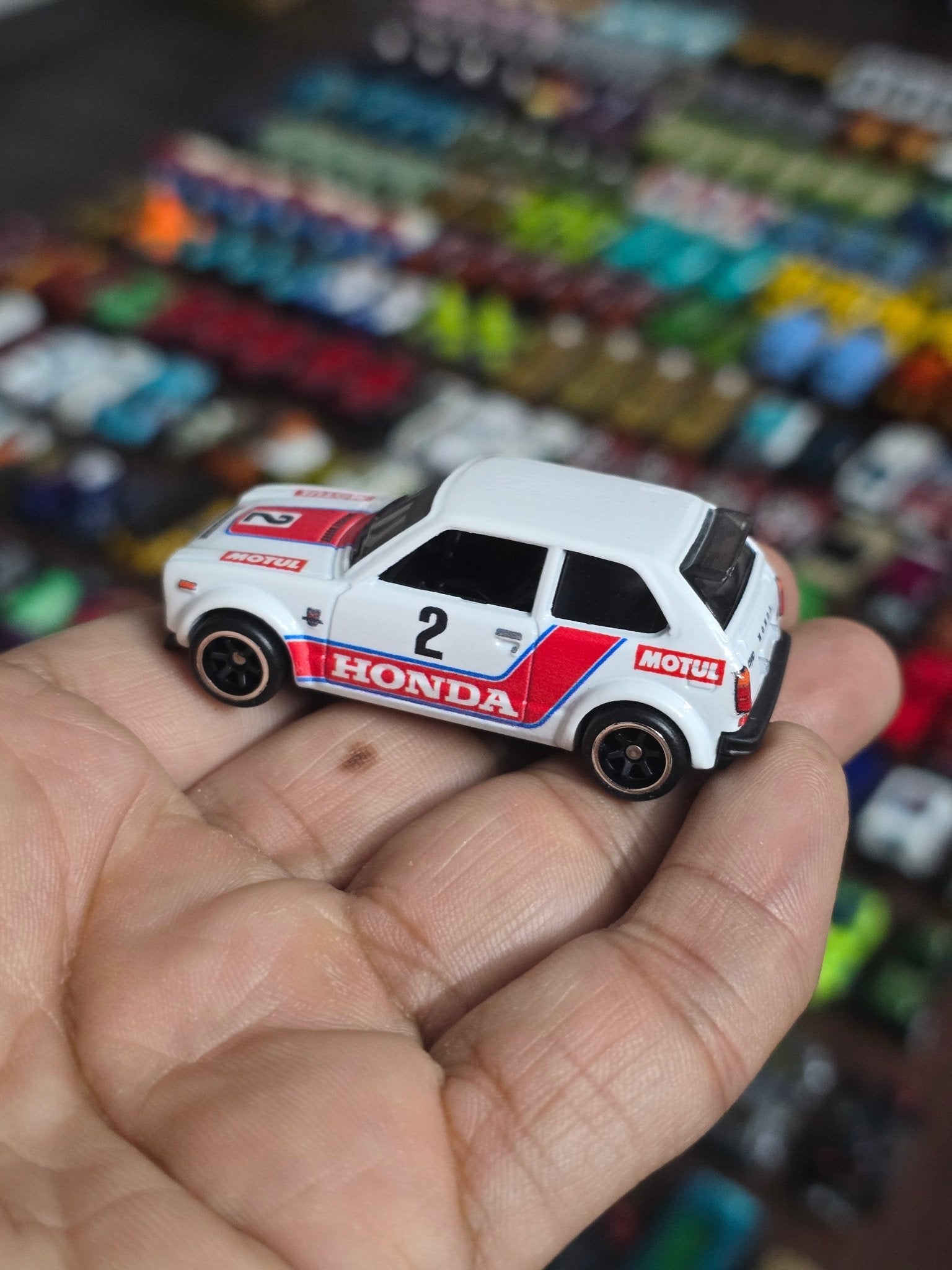 Premium Hot Wheels 1973 Honda Civic Custom (Uncarded - New) - Kinder Logs