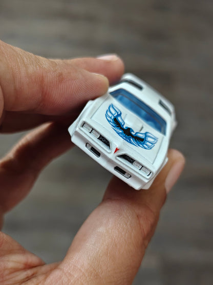 Premium Hot Wheels 1977 Pontiac Firebird TA - White (Uncarded - New) - Kinder Logs