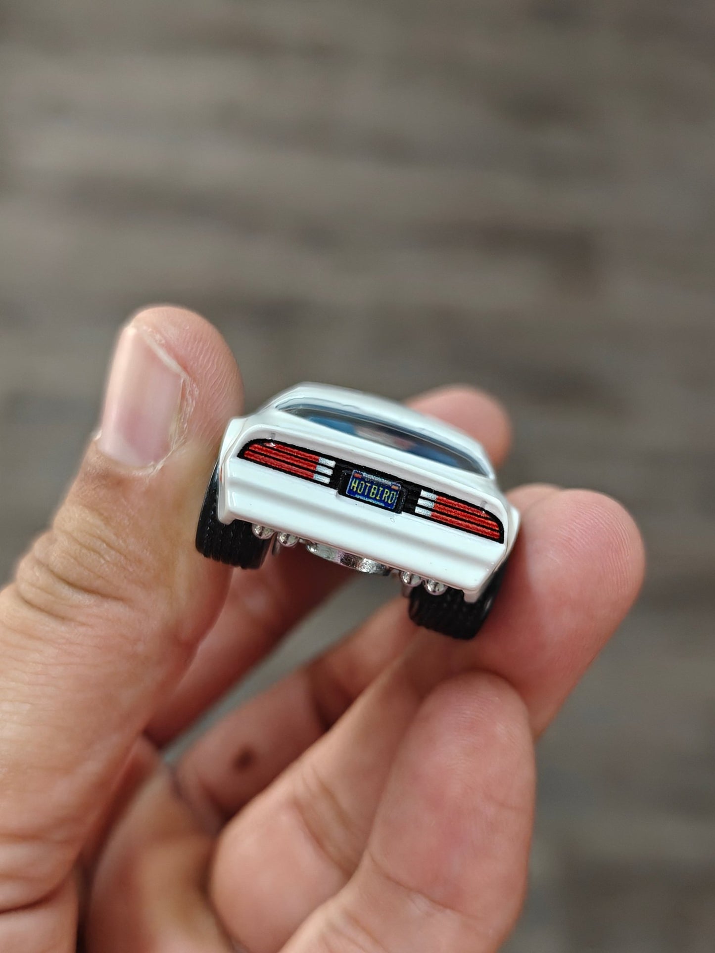 Premium Hot Wheels 1977 Pontiac Firebird TA - White (Uncarded - New) - Kinder Logs