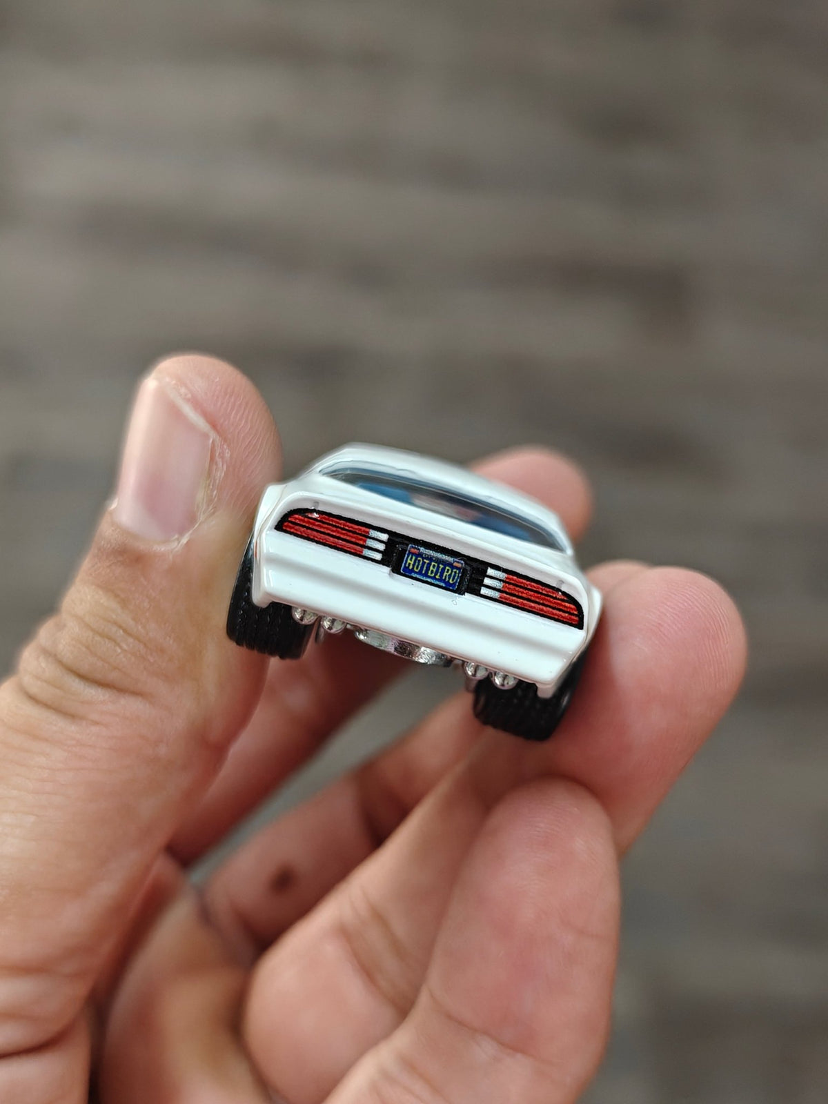 Premium Hot Wheels 1977 Pontiac Firebird TA - White (Uncarded - New) - Kinder Logs