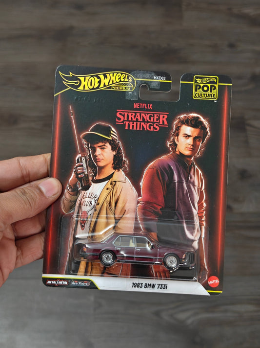 Premium Hot Wheels 1983 BMW 733i - Netflix Stranger Things (Imported) - Kinder Logs