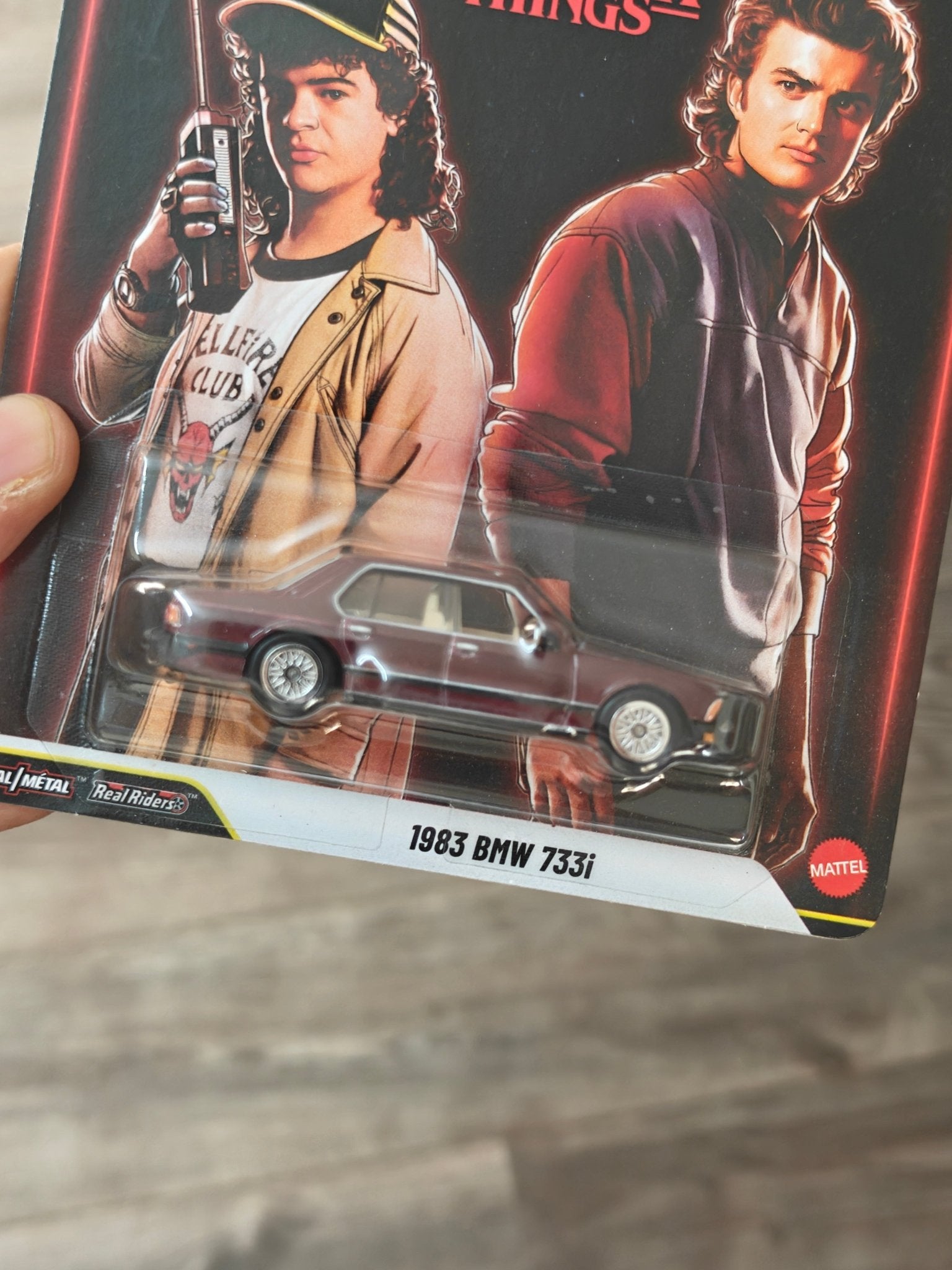 Premium Hot Wheels 1983 BMW 733i - Netflix Stranger Things (Imported) - Kinder Logs