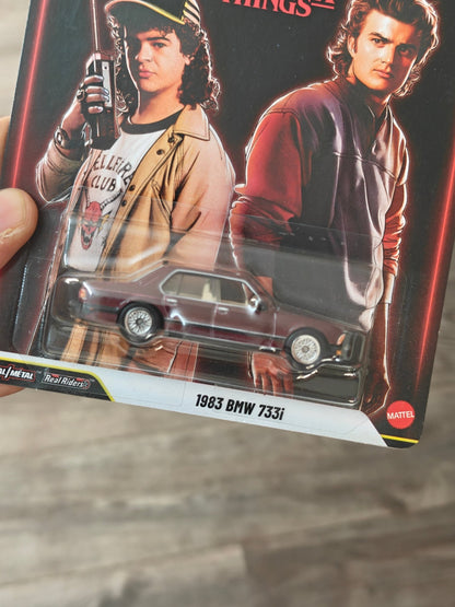 Premium Hot Wheels 1983 BMW 733i - Netflix Stranger Things (Imported) - Kinder Logs