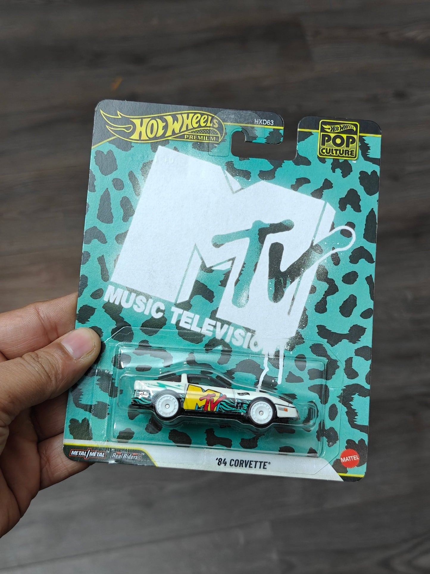 Premium Hot Wheels 1984 Corvette MTV Edition (Imported) - Kinder Logs