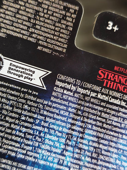 Premium Hot Wheels 1985 Chevrolet K5 Blazer 'Stranger Things' (Imported) - Kinder Logs