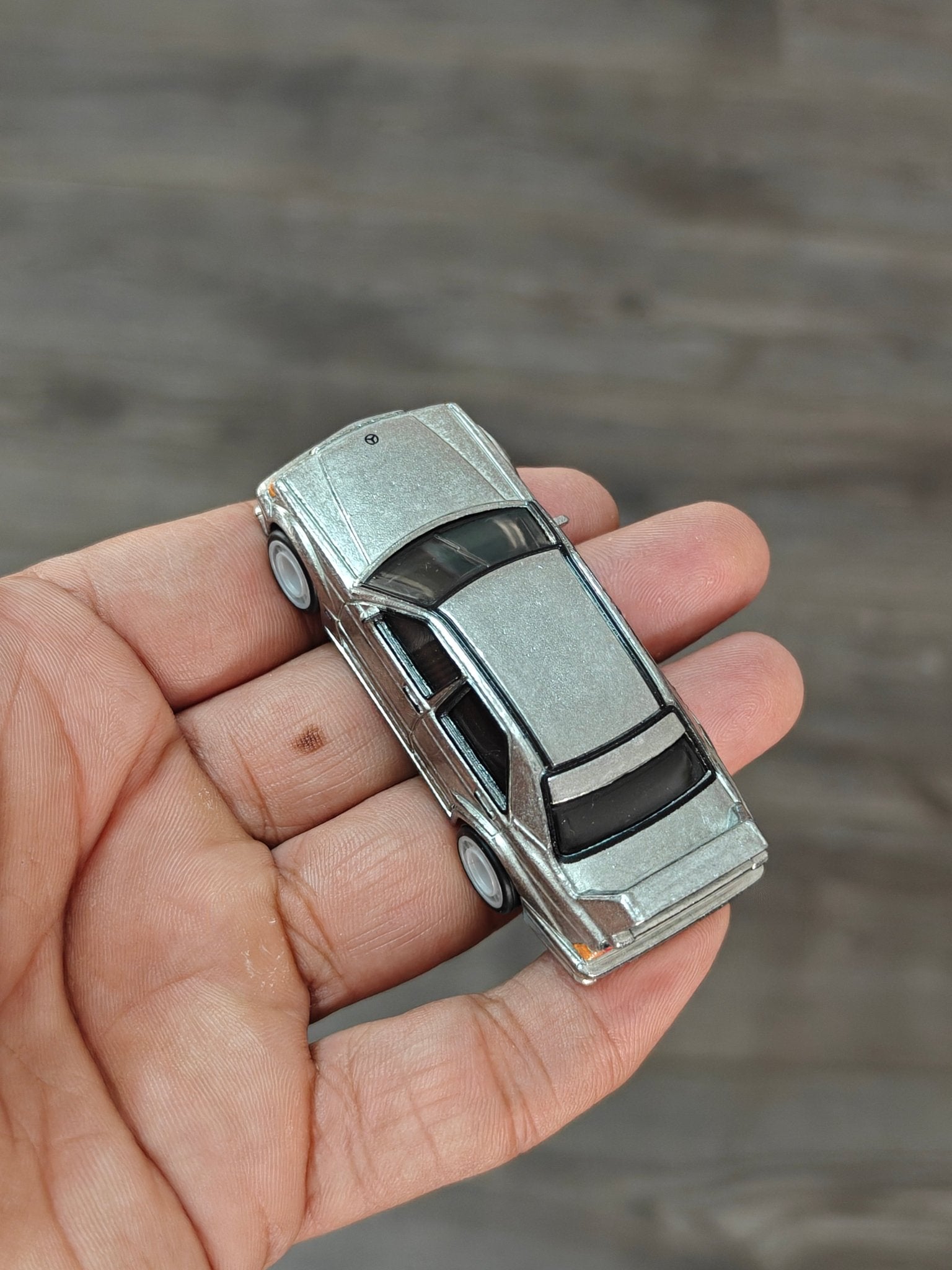 Premium Hot Wheels 1990 Mercedes 190 E 2.5 - 16 Evolution II (Uncarded - New) - Kinder Logs