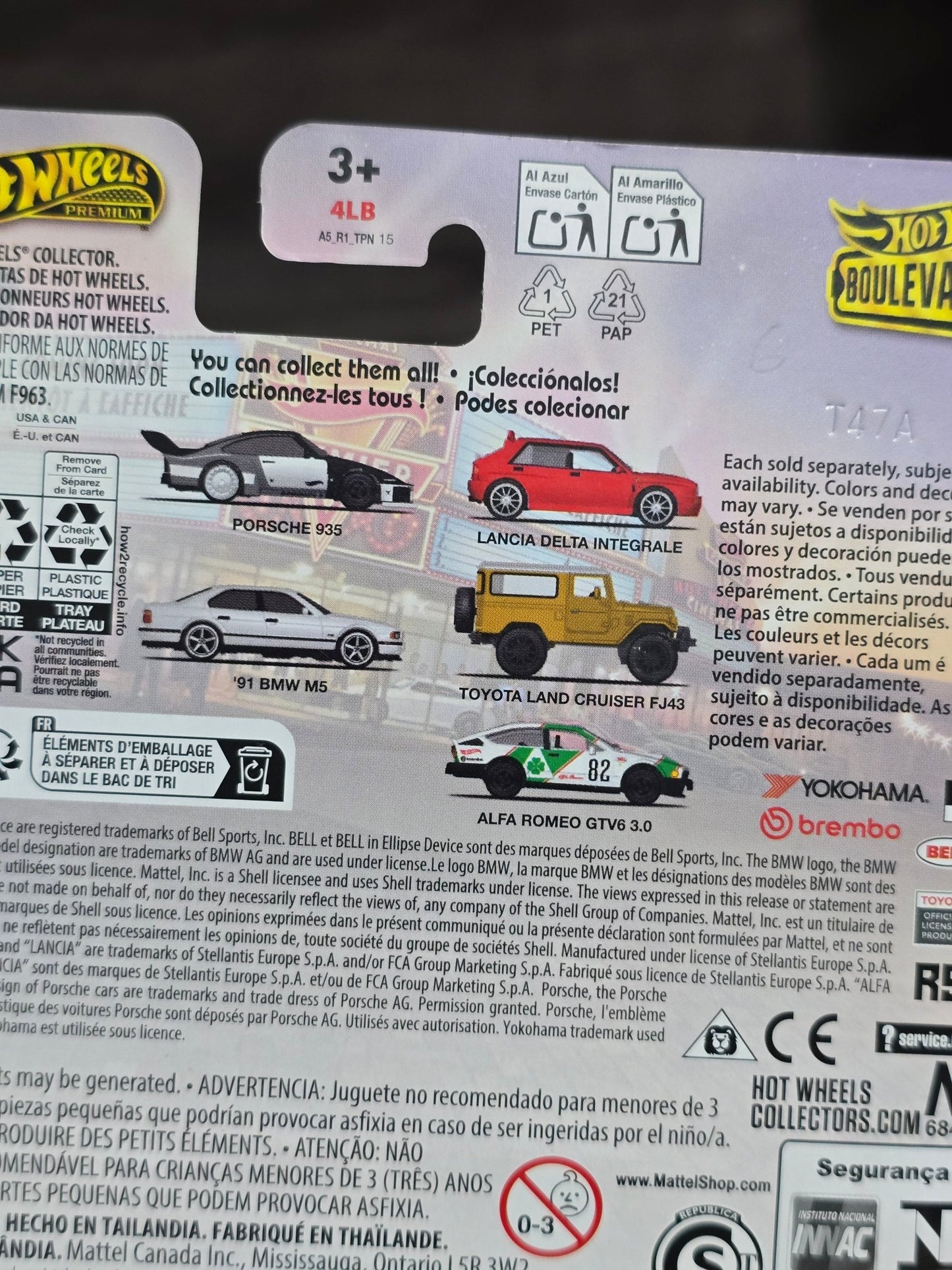 Premium Hot Wheels 1991 BMW M5 - Boulevard 118 - Kinder Logs