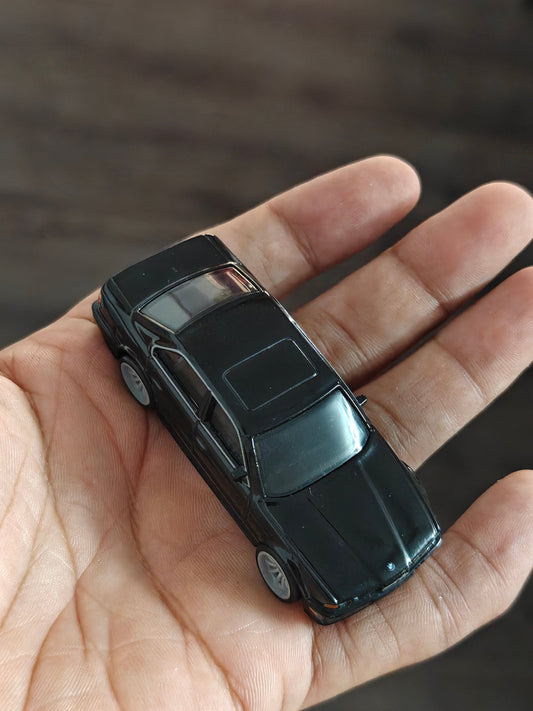 Premium Hot Wheels 1991 BMW M5 E34 - Black (Uncarded - New) - Kinder Logs