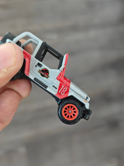 Premium Hot Wheels 1992 Jeep Wrangler Sahara Jurassic Park (Uncarded - New) - Kinder Logs