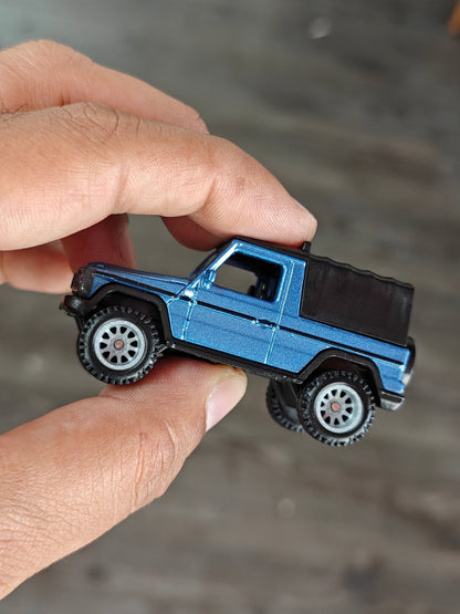 Premium Hot Wheels 1993 Mercedes-Benz G-Class (Uncarded - New) - Kinder Logs