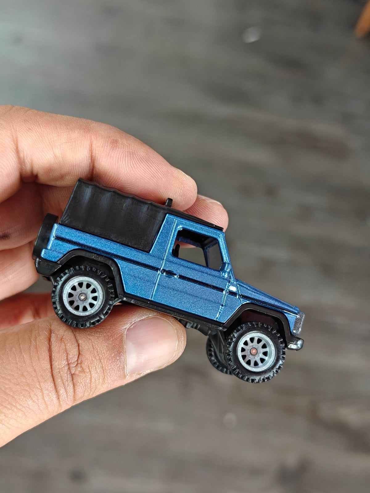 Premium Hot Wheels 1993 Mercedes-Benz G-Class (Uncarded - New) - Kinder Logs
