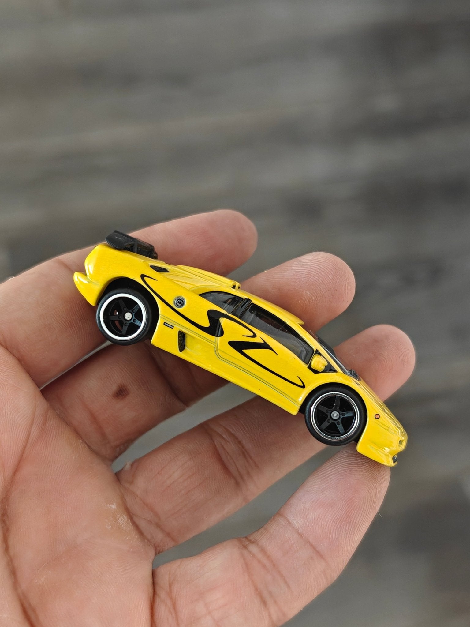 Premium Hot Wheels 1995 Lamborghini Diablo SV - Yellow (Uncarded - New) - Kinder Logs