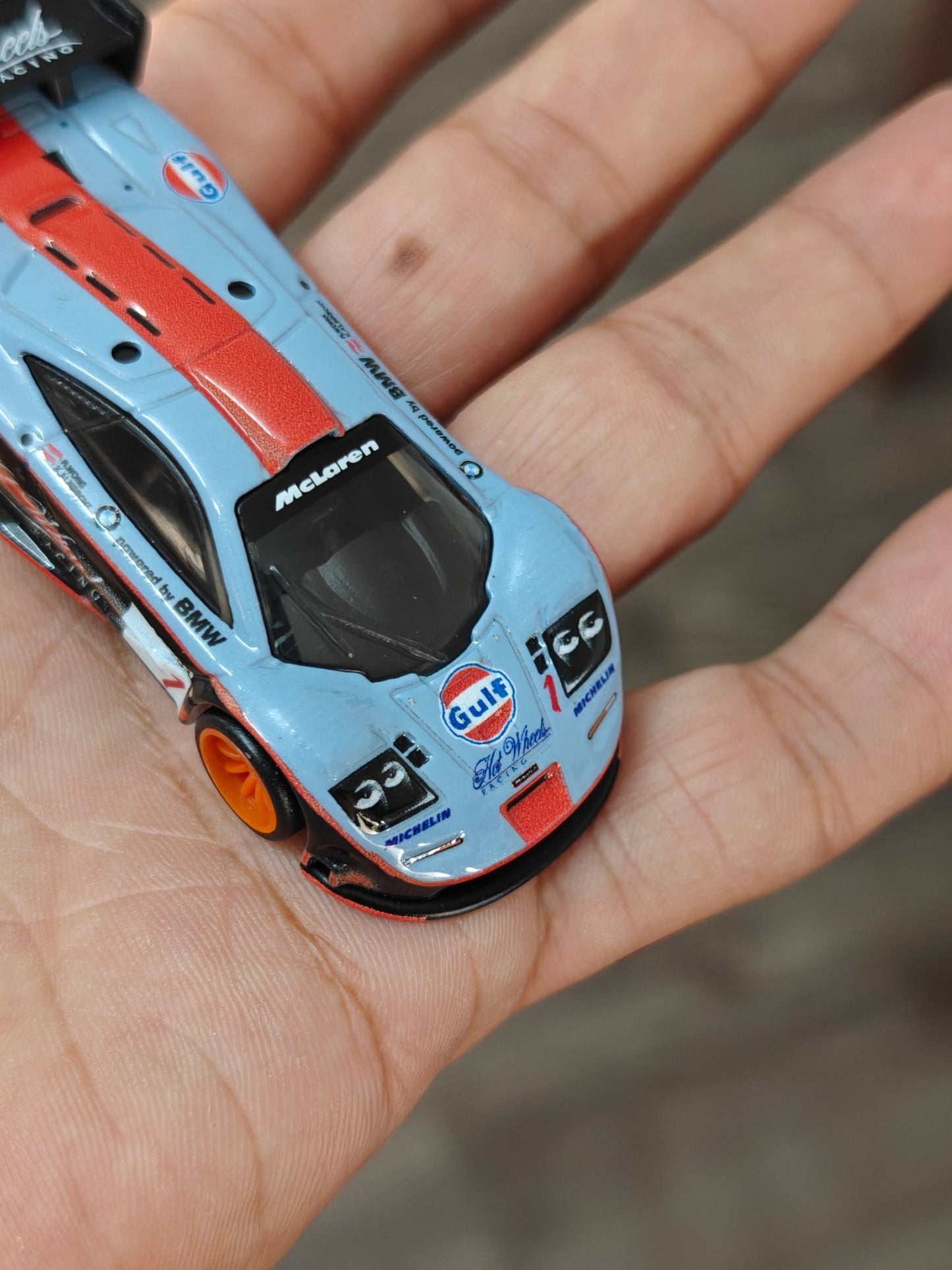 Premium Hot Wheels 1997 McLaren F1 GTR Gulf Edition (Uncarded - New) - Kinder Logs