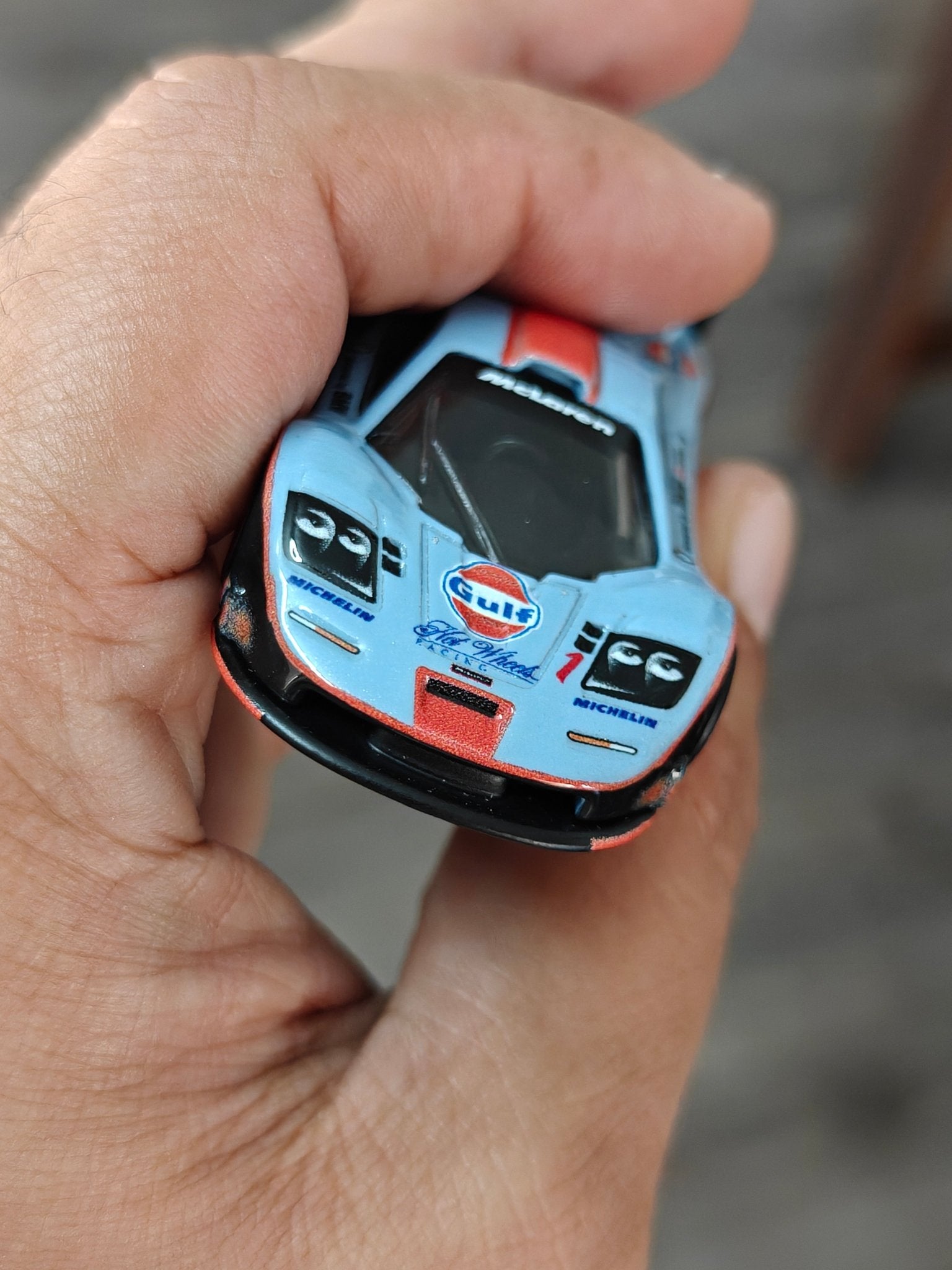 Premium Hot Wheels 1997 McLaren F1 GTR Gulf Edition (Uncarded - New) - Kinder Logs