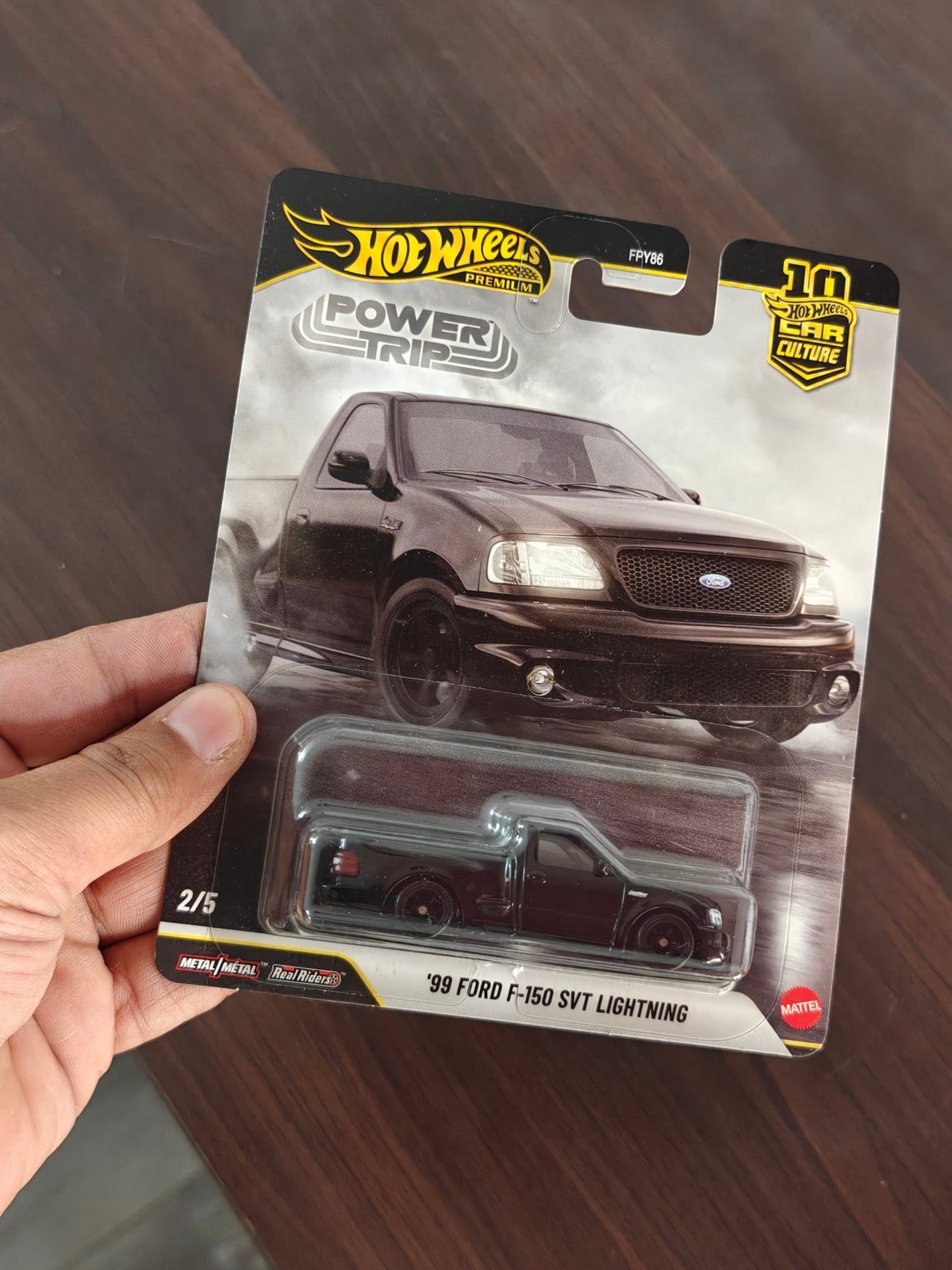 Premium Hot Wheels 1999 Ford F - 150 SVT Lightning - Power Trip (Imported) - Kinder Logs