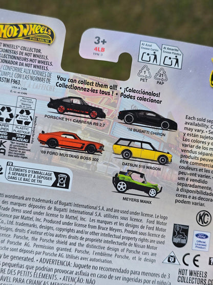 Premium Hot Wheels 2016 Bugatti Chiron - Boulevard 122 (Imported) - Kinder Logs