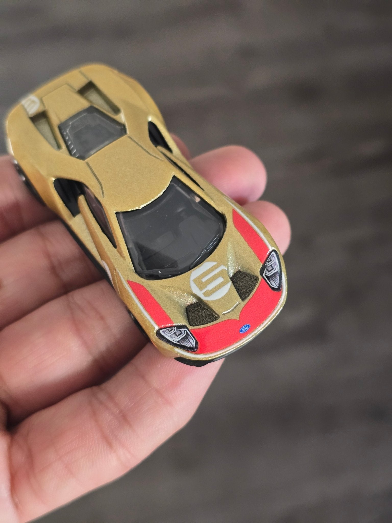 Premium Hot Wheels 2017 Ford GT (Uncarded - New) - Kinder Logs