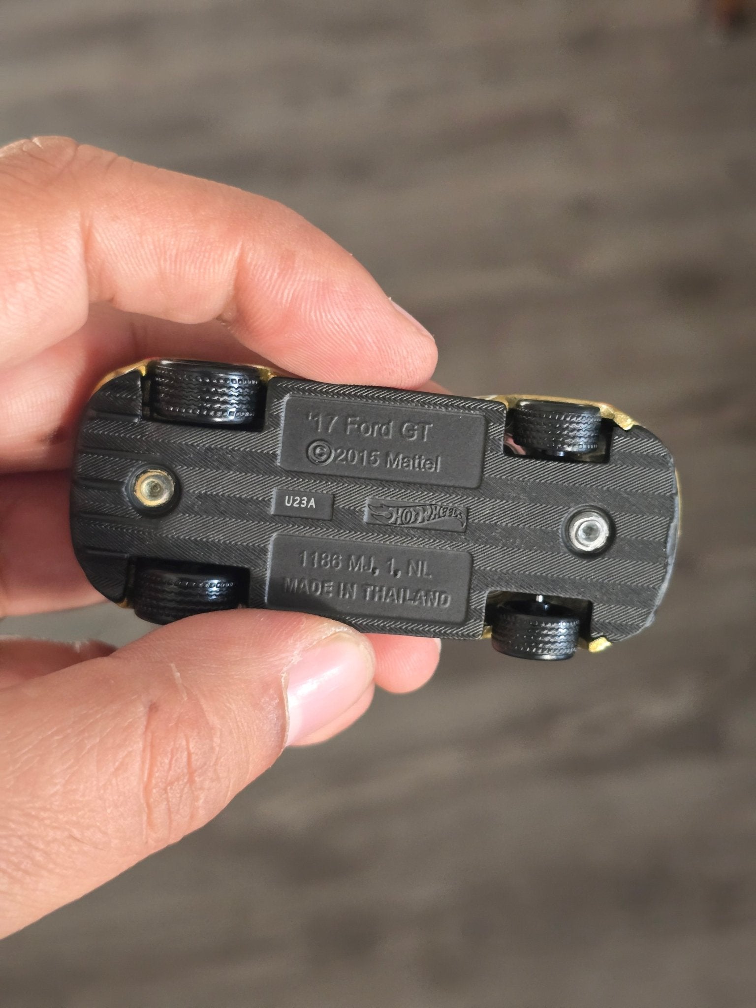 Premium Hot Wheels 2017 Ford GT (Uncarded - New) - Kinder Logs