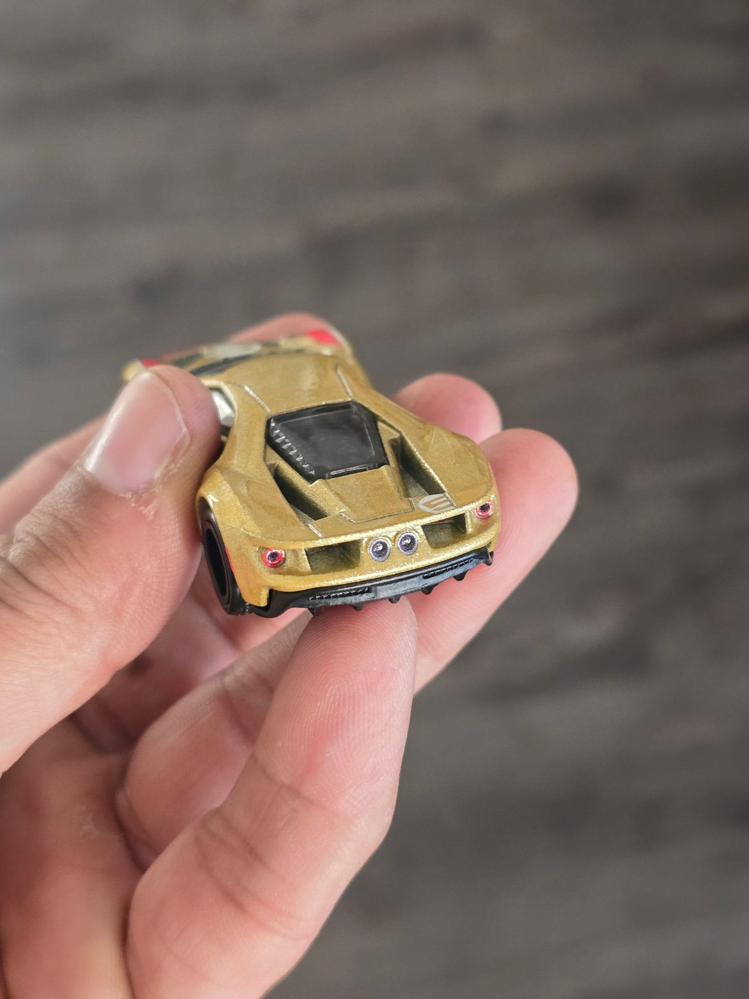 Premium Hot Wheels 2017 Ford GT (Uncarded - New) - Kinder Logs