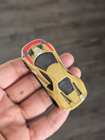 Premium Hot Wheels 2017 Ford GT (Uncarded - New) - Kinder Logs