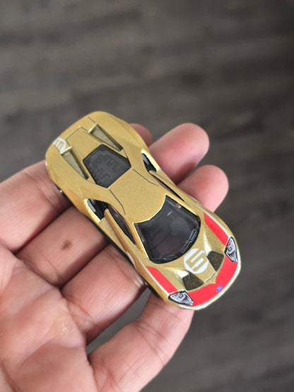 Premium Hot Wheels 2017 Ford GT (Uncarded - New) - Kinder Logs