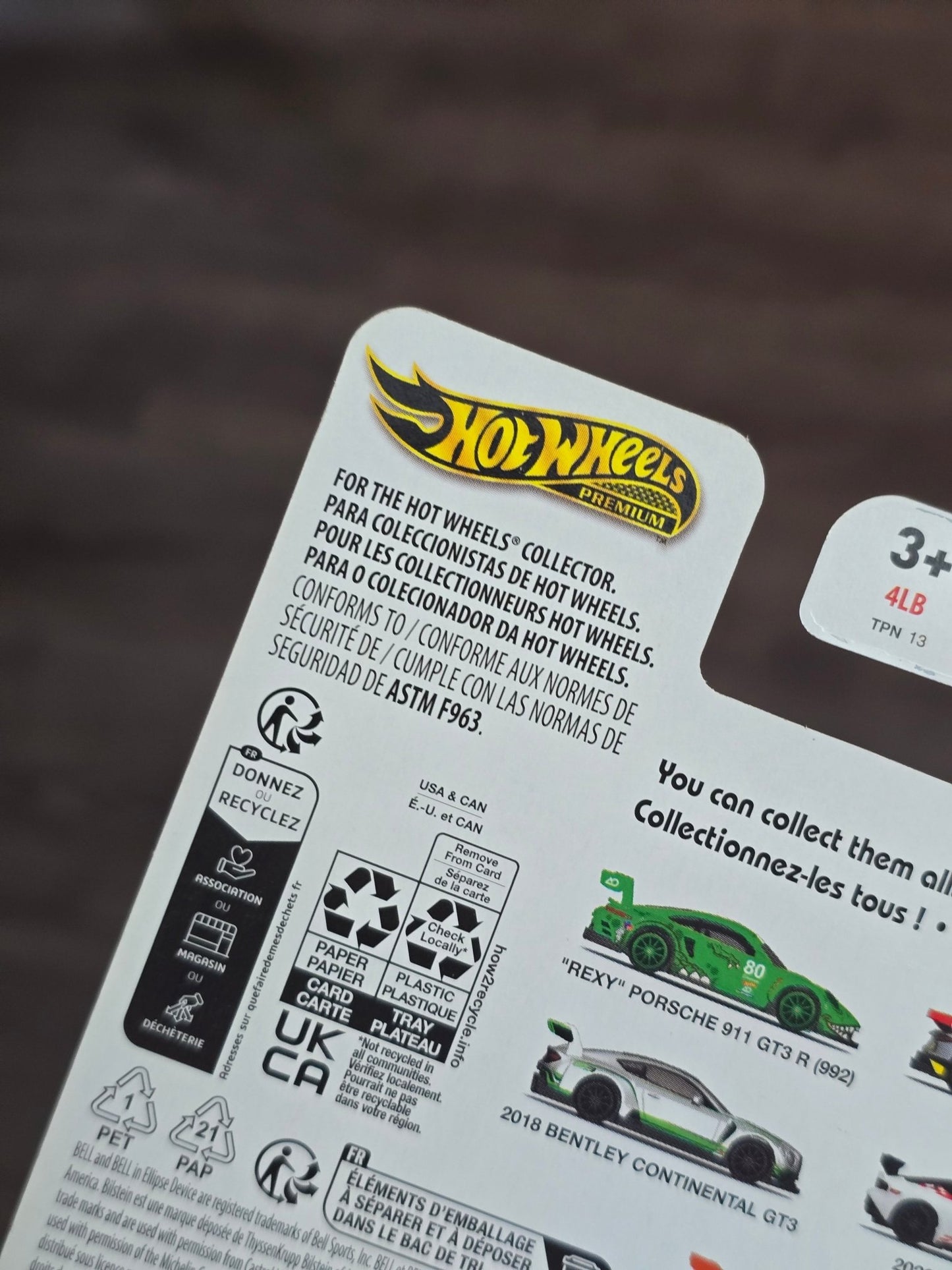 Premium Hot Wheels 2018 Bentley Continental GT3 - Race Day (Imported) - Kinder Logs