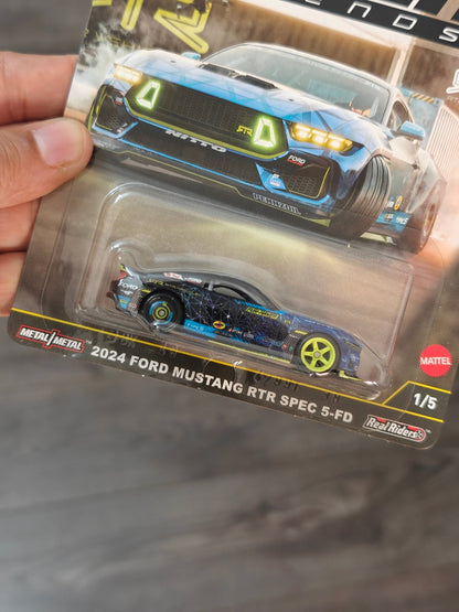 Premium Hot Wheels 2024 Ford Mustang RTR Spec 5 - FD - Circuit Legends (Imported) - Kinder Logs